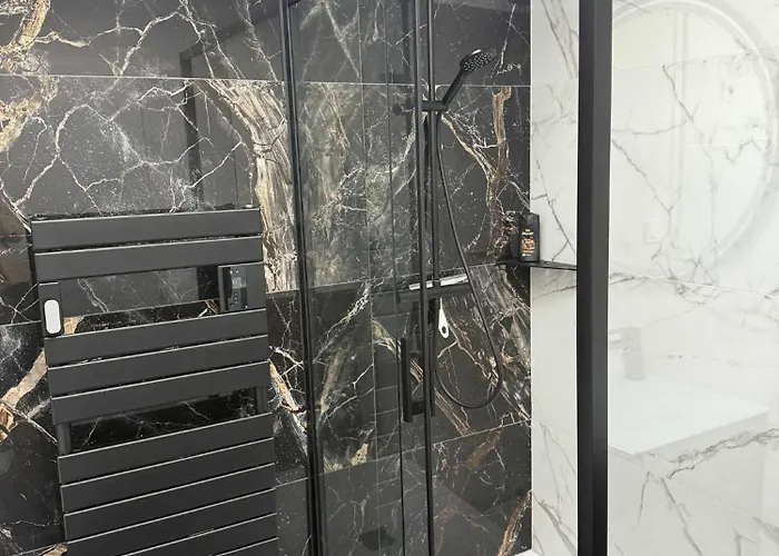 Bed & Breakfast Cozy M&o House